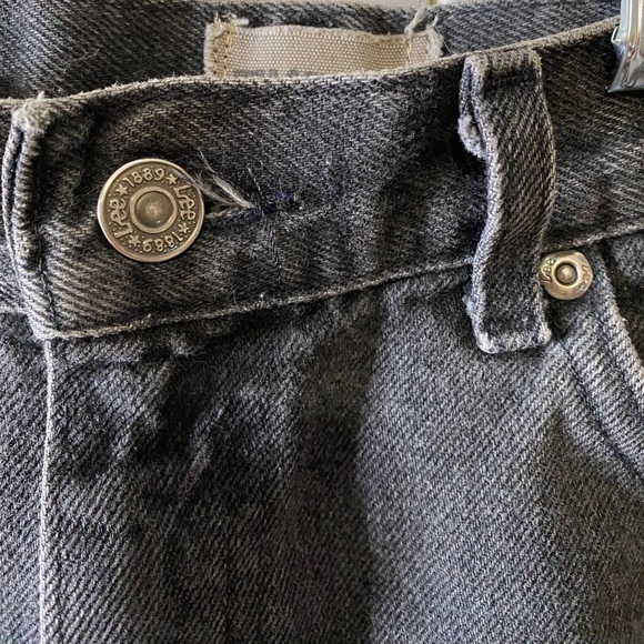 First Of A Kind / Lee Distressed Denim Shorts - Picture 4 of 6